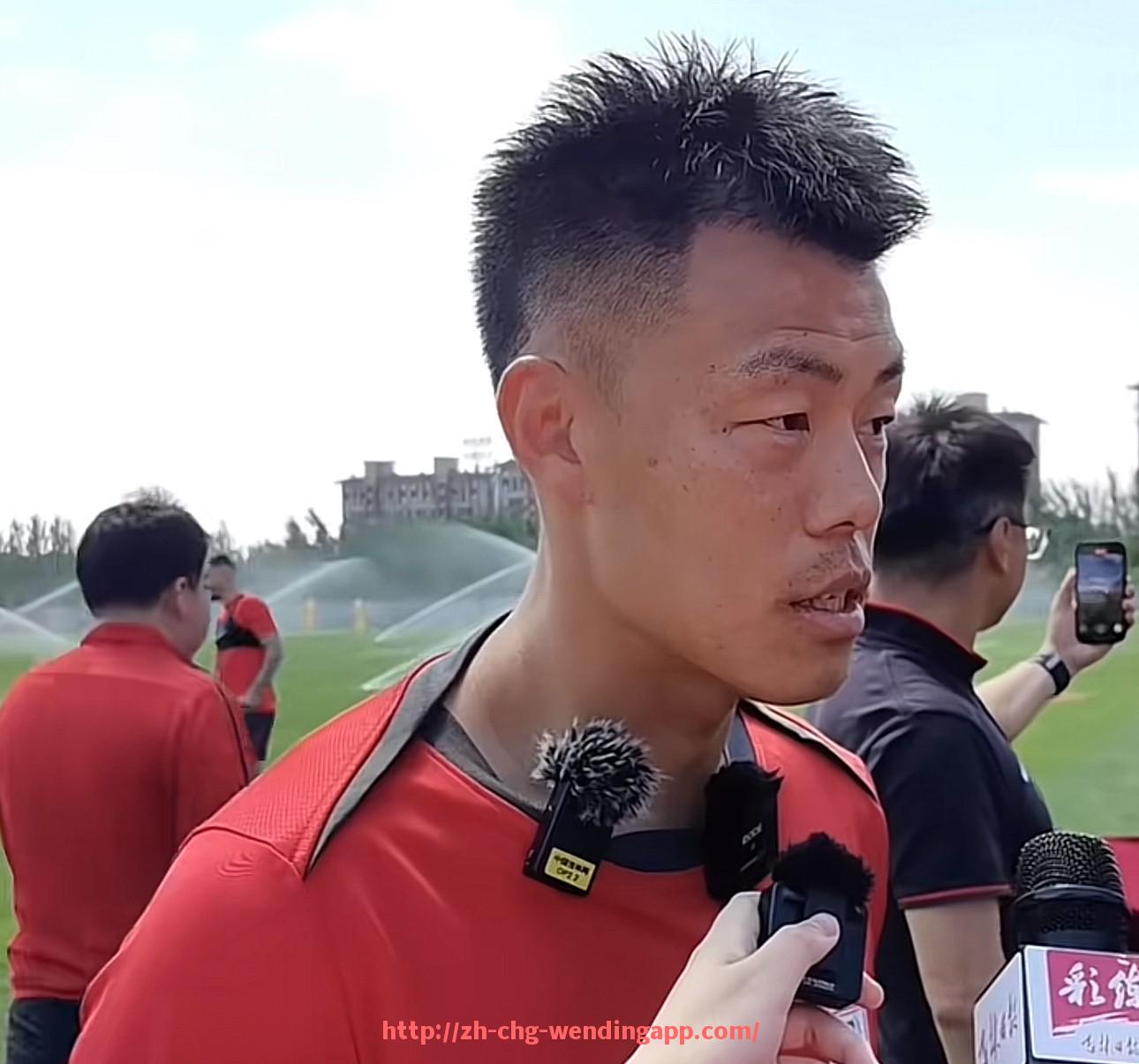 问鼎娱乐官网-法甲球员表现变化趋势：上升与下滑曲线全面追踪
