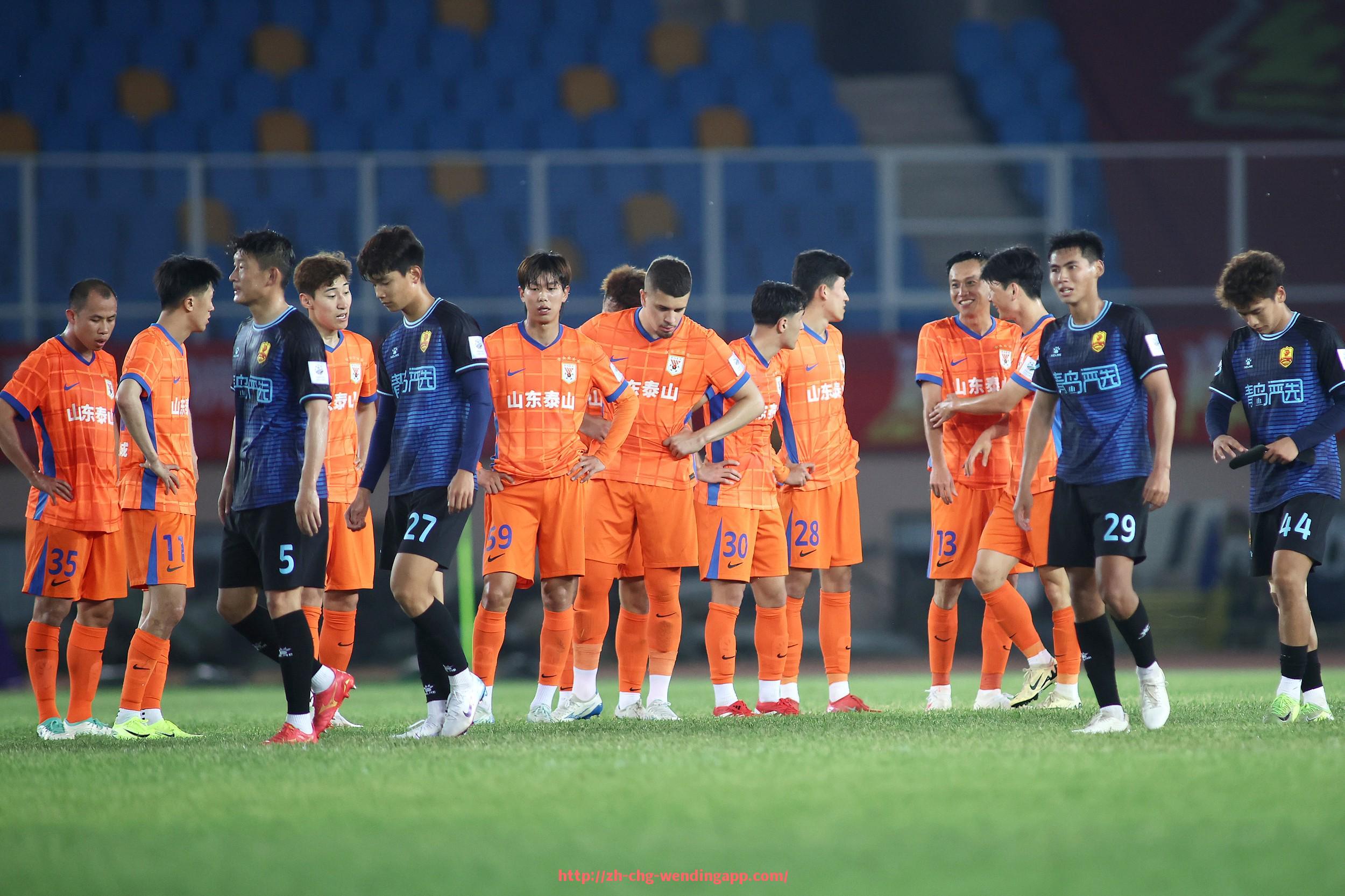 问鼎娱乐官网-马竞崛起与巴萨卫冕：2016西甲战术革新与风格变革的深刻影响