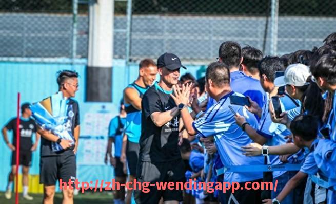 问鼎娱乐官网-法甲球队成长轨迹及俱乐部发展战略分析